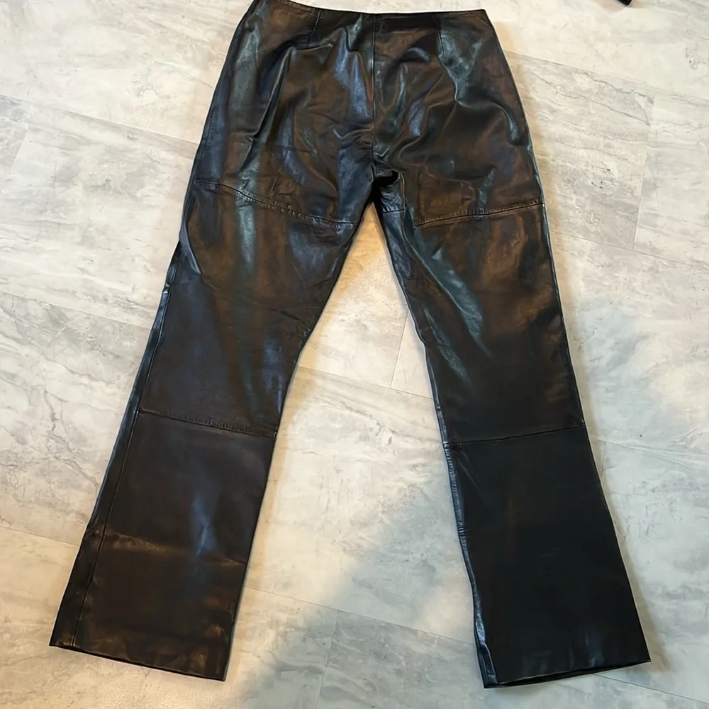 VS2   Lambskin leather pants  black Lined soft & pliable  straight leg EUC Sz. 8